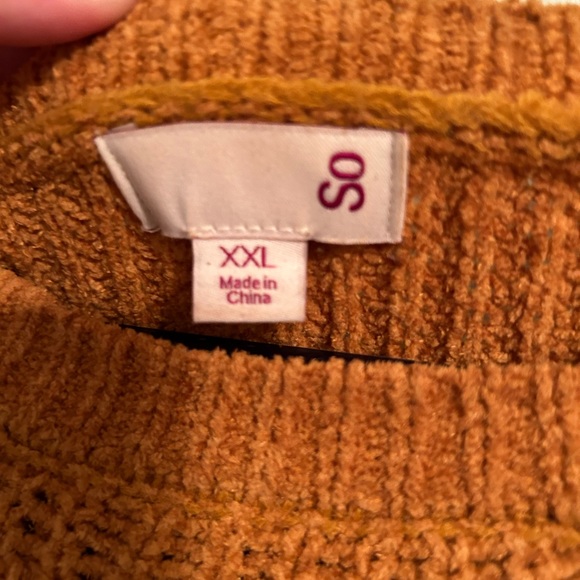 SO Mustard Color Scoop neck Sweater Super Soft! - Picture 2 of 3
